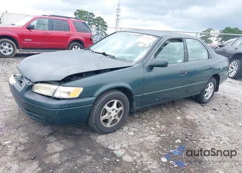 1999 Toyota Camry Le from USA, damaged, VIN 4T1BG22K5XU891030